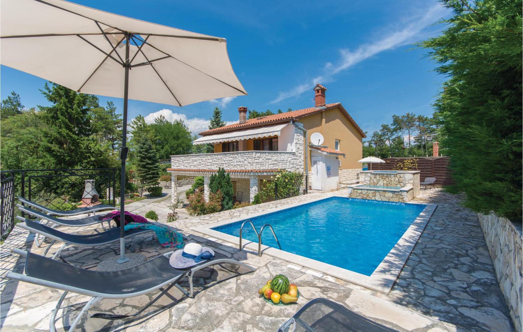 Ferienhaus Amazing In Labin With Jacuzzi